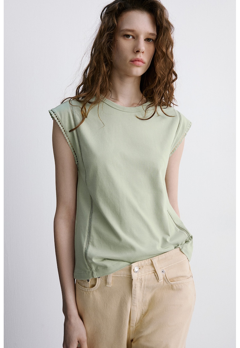 Tricou cu decupaj brodat - fara maneci - Verde pal