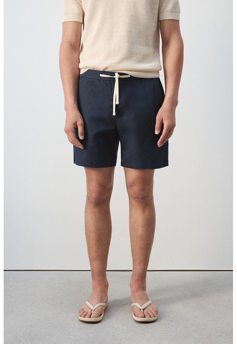 Pantaloni scurti din amestec de lyocell cu snur - Bleumarin