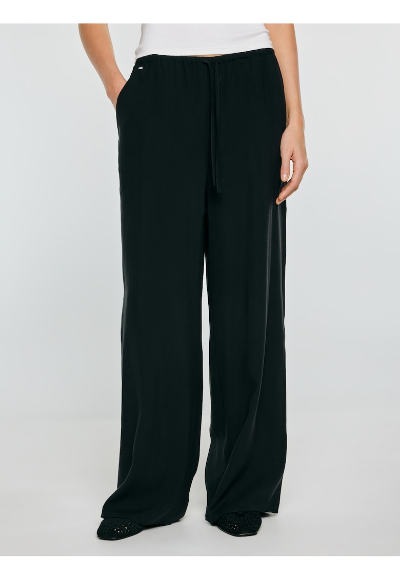Pantaloni cu croiala ampla Arakia 906