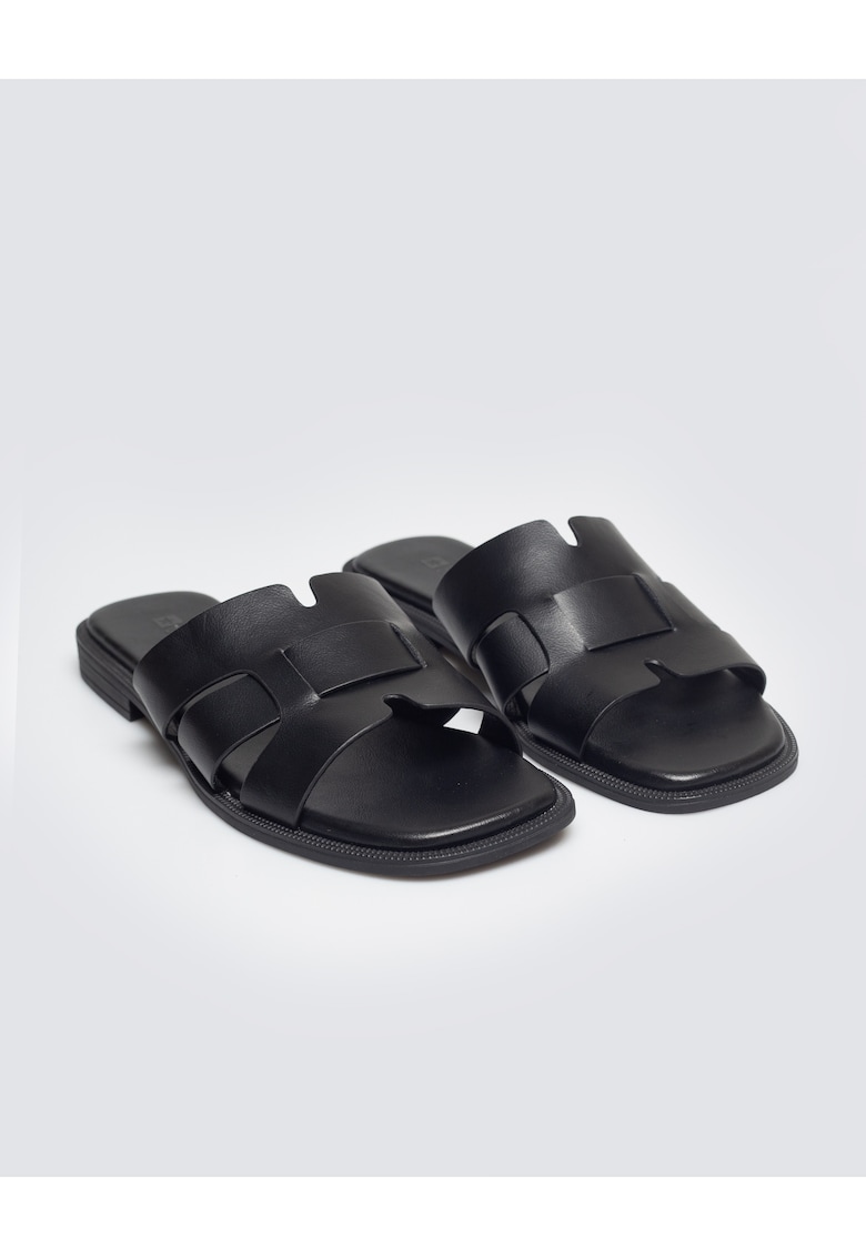 Papuci din piele cu varf patrat