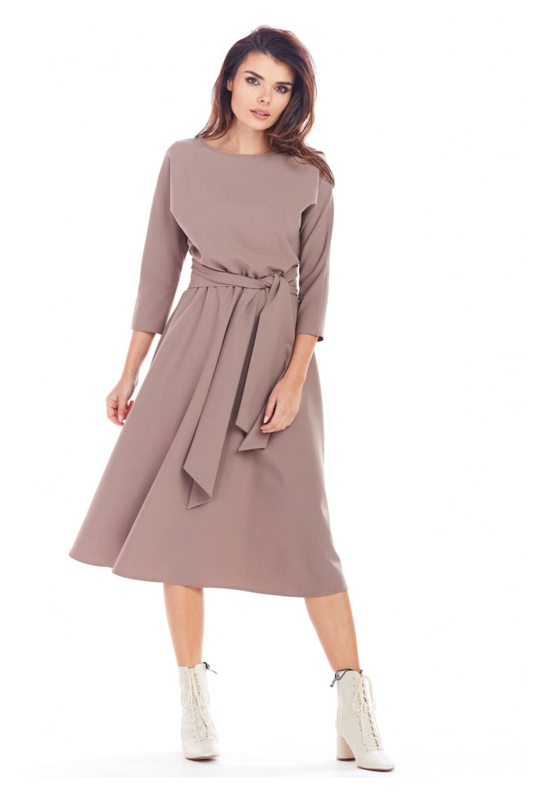 Rochie De Dama - Model Asimetric Cu Talie Marcata - Cappuccino - 96% Poliester 4% Elastan - Rochie Midi Eleganta - Croiala Fluida Cu Slit - Tinuta Luxoasa Casual Si De Seara - Super Confortabila - Fabricata In Polonia - Design Fashion - Cappuccino