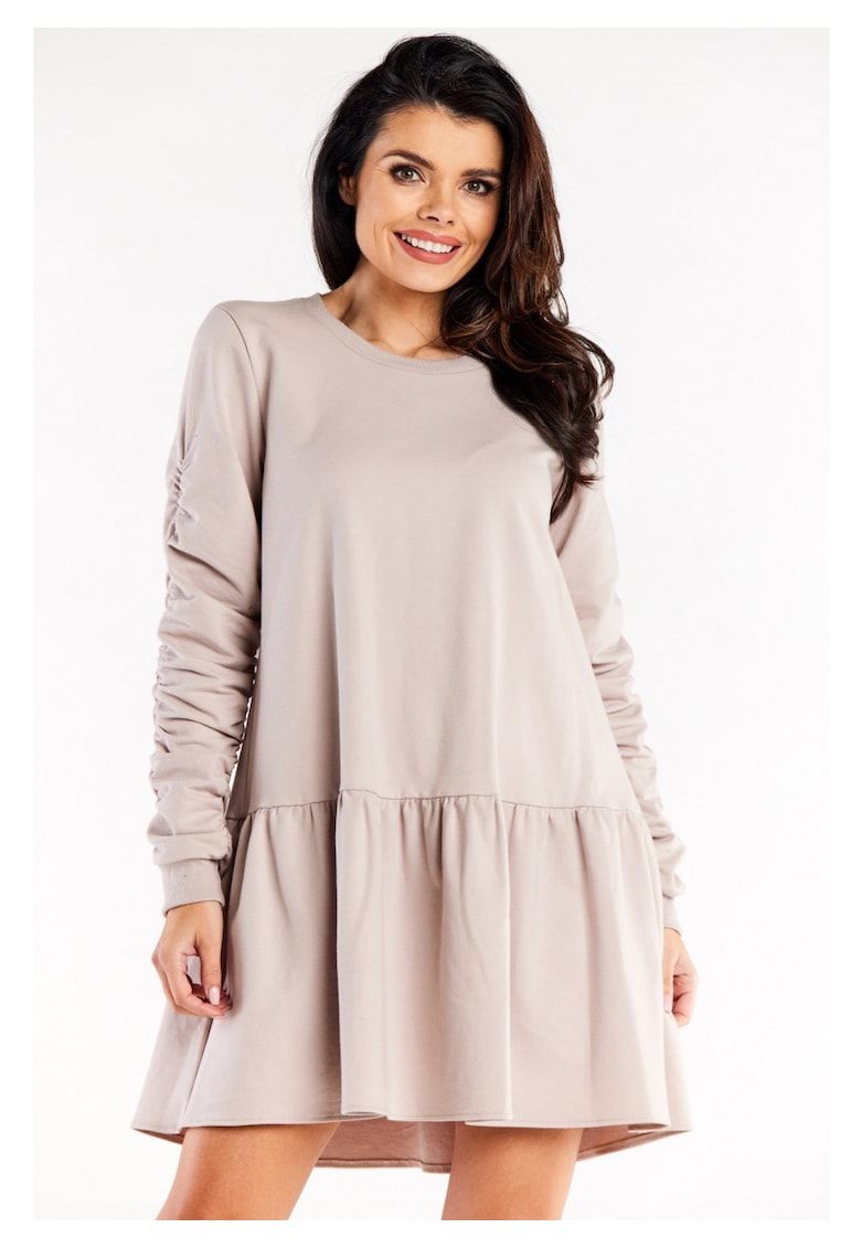 Rochie De Dama - Model Trapez Oversize Cu Volan - Bej - 95% Bumbac 5% Elastan - Rochie Mini Cu Maneci Lungi Incretite - Rochii Elegante Casual - Tinuta Luxoasa De Zi - Croiala Lejera Si Foarte Confortabila - Fabricata In Polonia - Stil - Bej