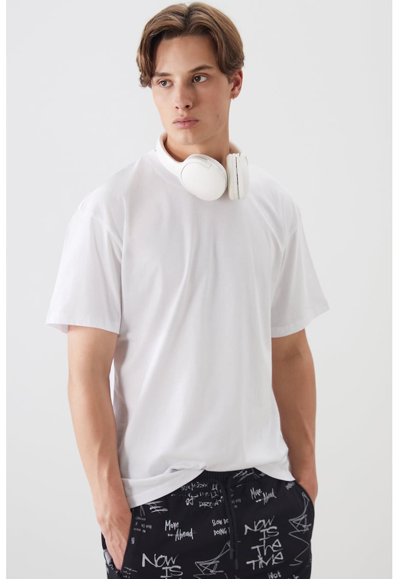 Tricou uni cu decolteu la baza gatului - Alb