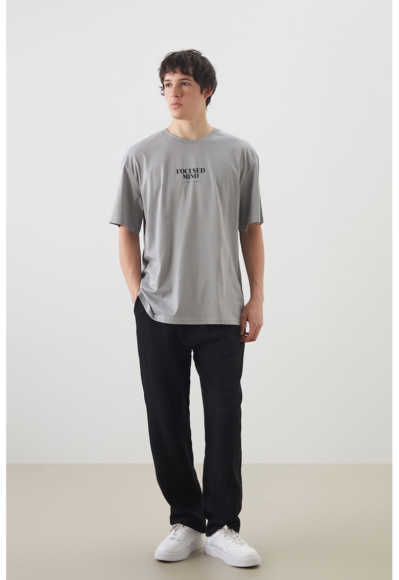 Tricou lejer din bumbac cu imprimeu text - Gri deschis