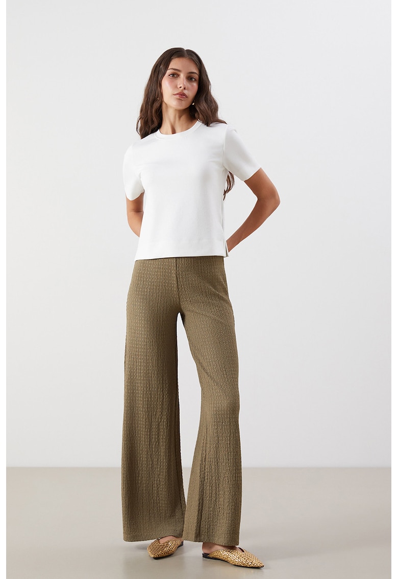 Pantaloni texturati cu croiala ampla - Kaki