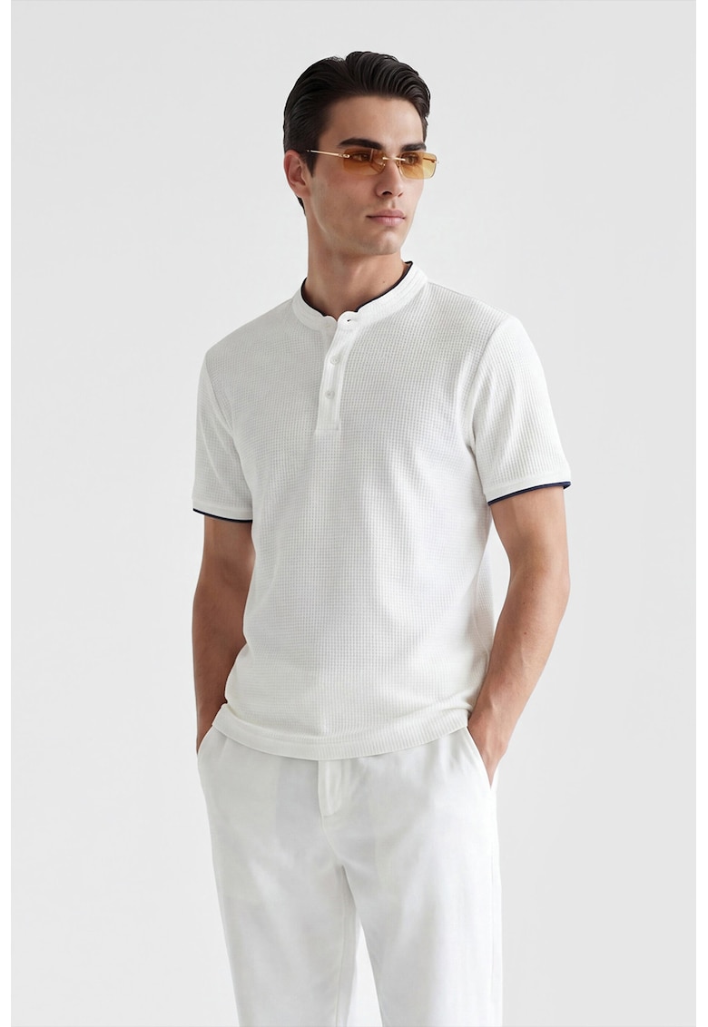Tricou de bumbac cu fenta cu nasturi - Alb/Bleumarin