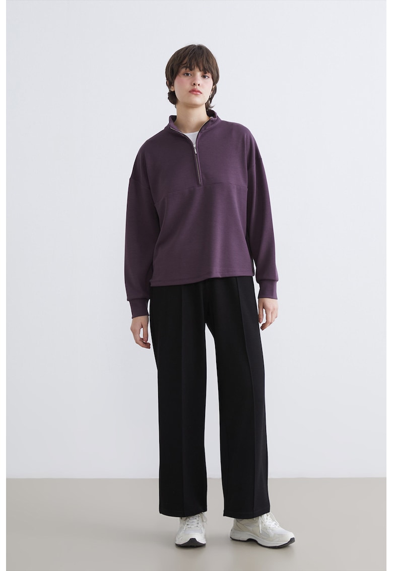 Pantaloni drepti cu detalii cu pensa - Negru
