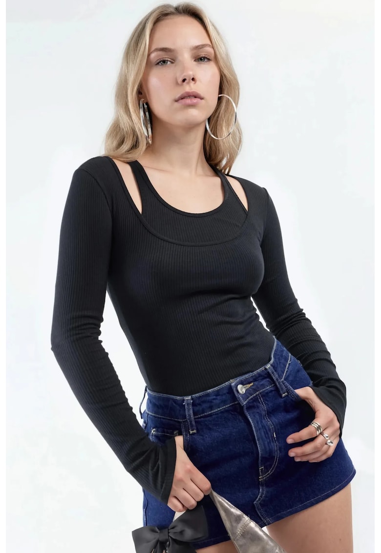 Bluza dama - Guler in U - Negru