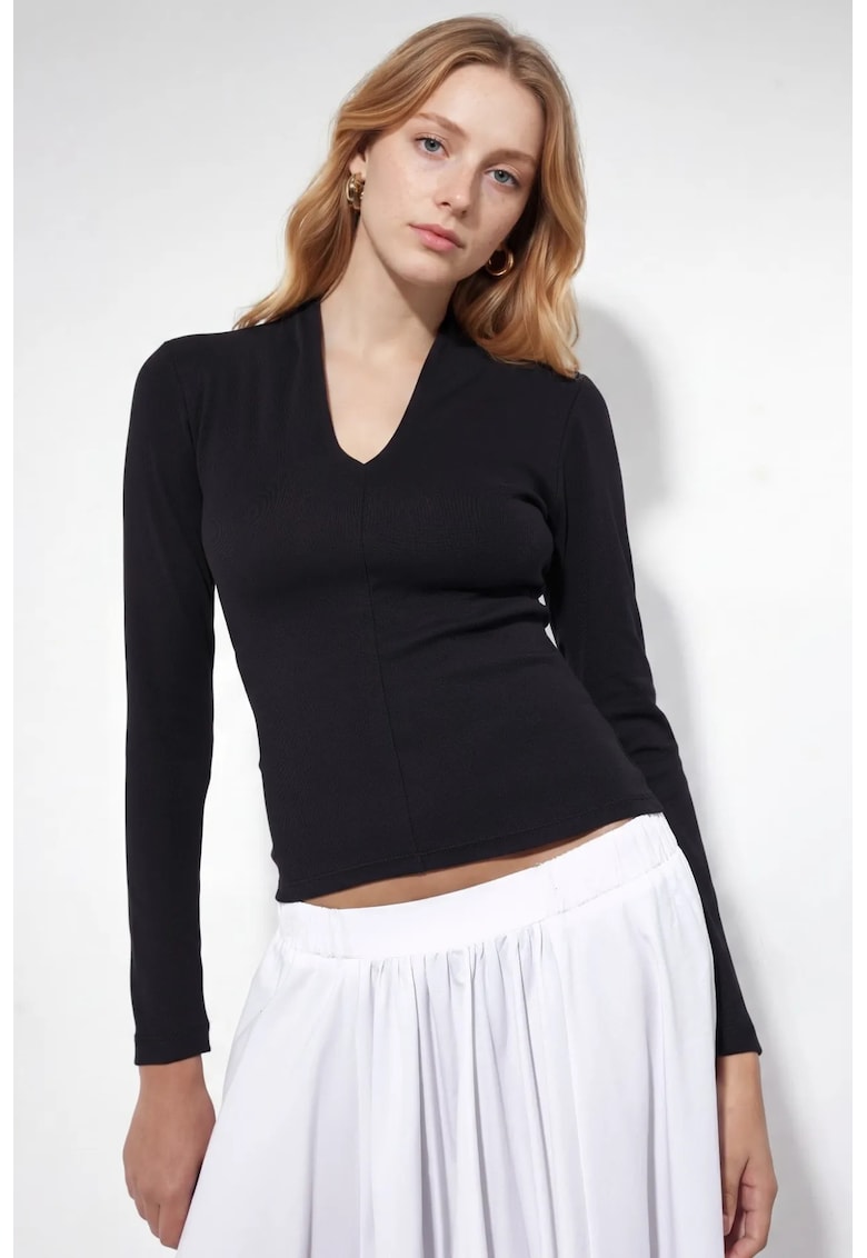 Bluza dama - Negru - Bumbac/Elastan - Decolteu in V - Slim fit