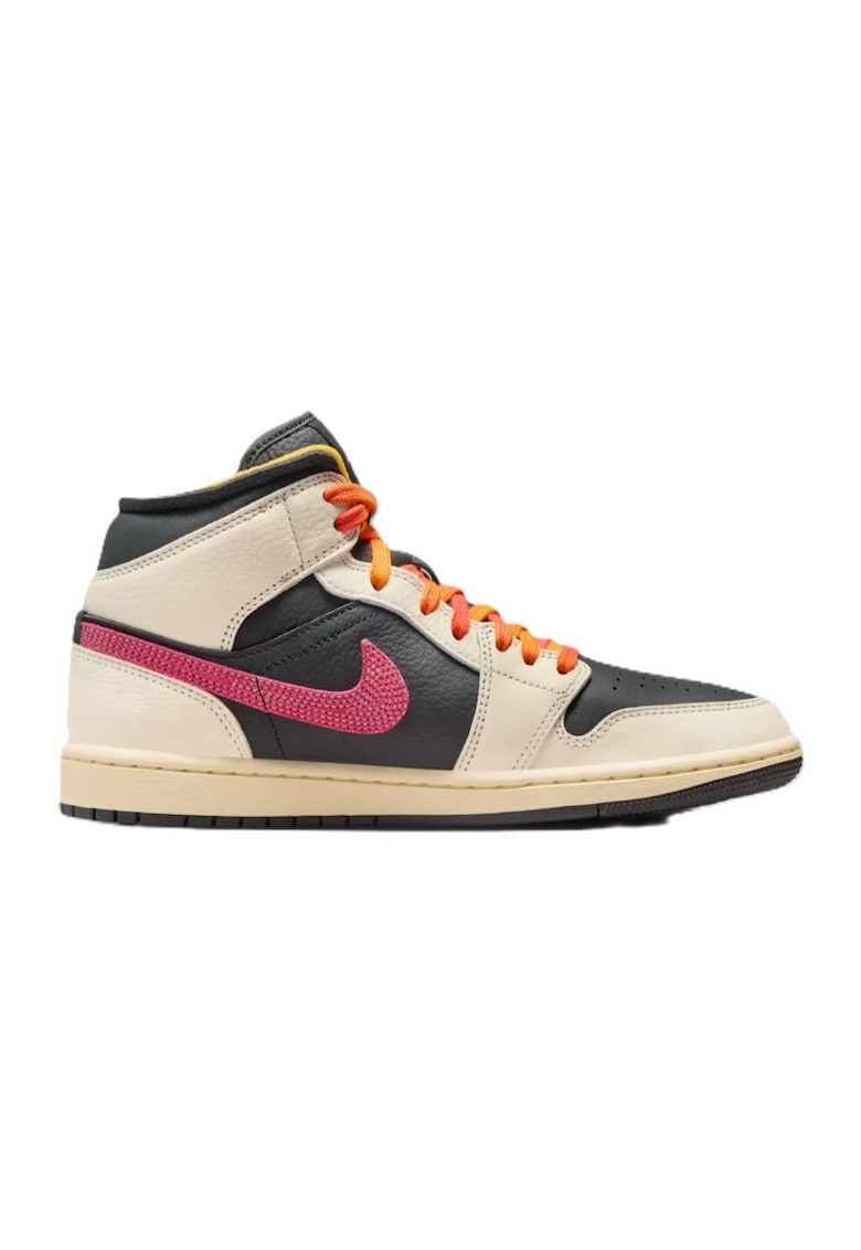 Дамски спортни обувки WMNS AIR JORDAN 1 MID SE EDG - Естествена кожа - 46777 - Крем