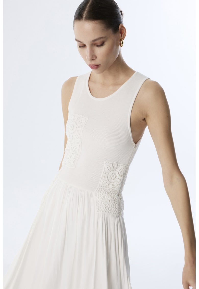 Rochie evazata cu decolteu rotund - Alb