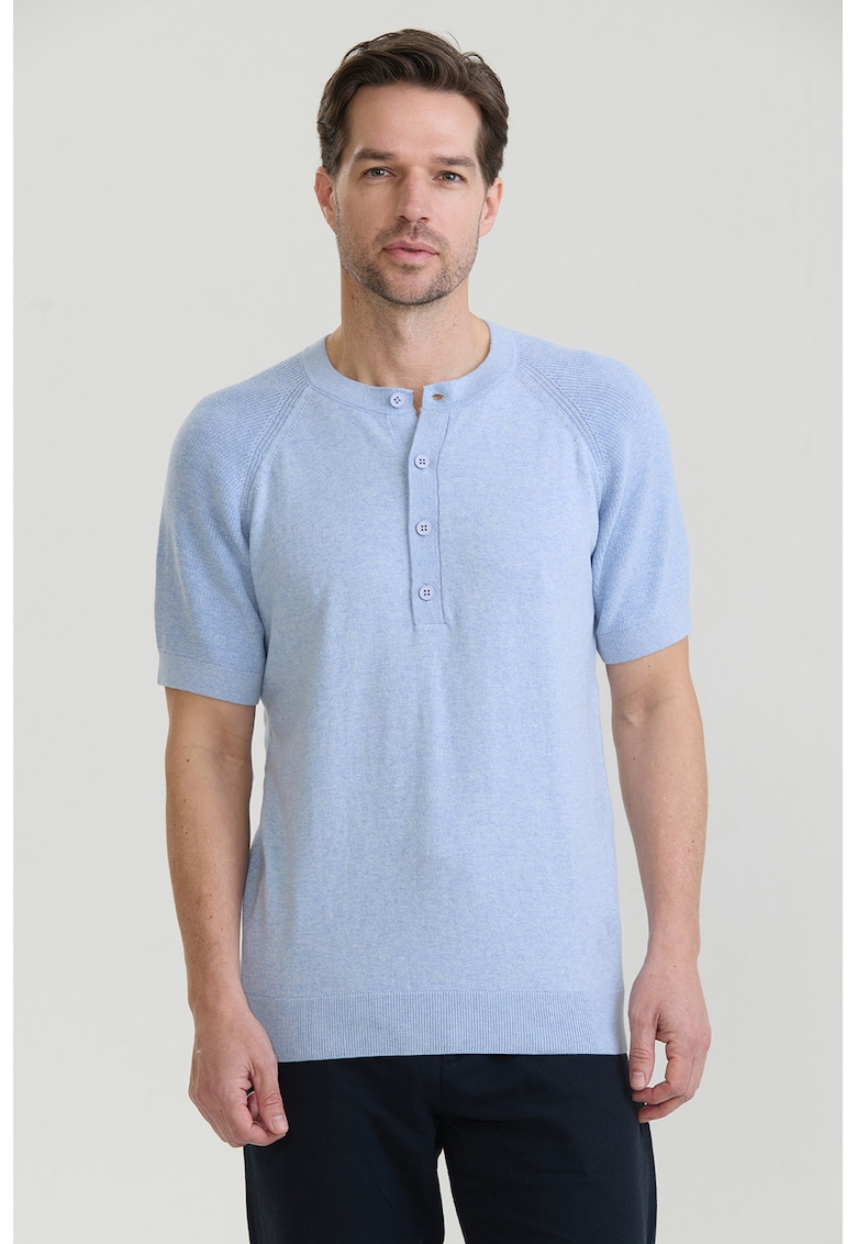 Tricou slim-fit cu guler henley - Albastru pastel