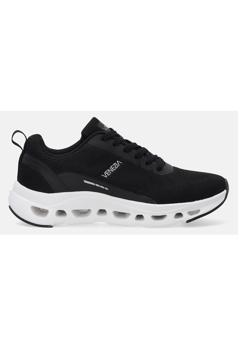 Pantofi sport cu talpa usoara si profil jos