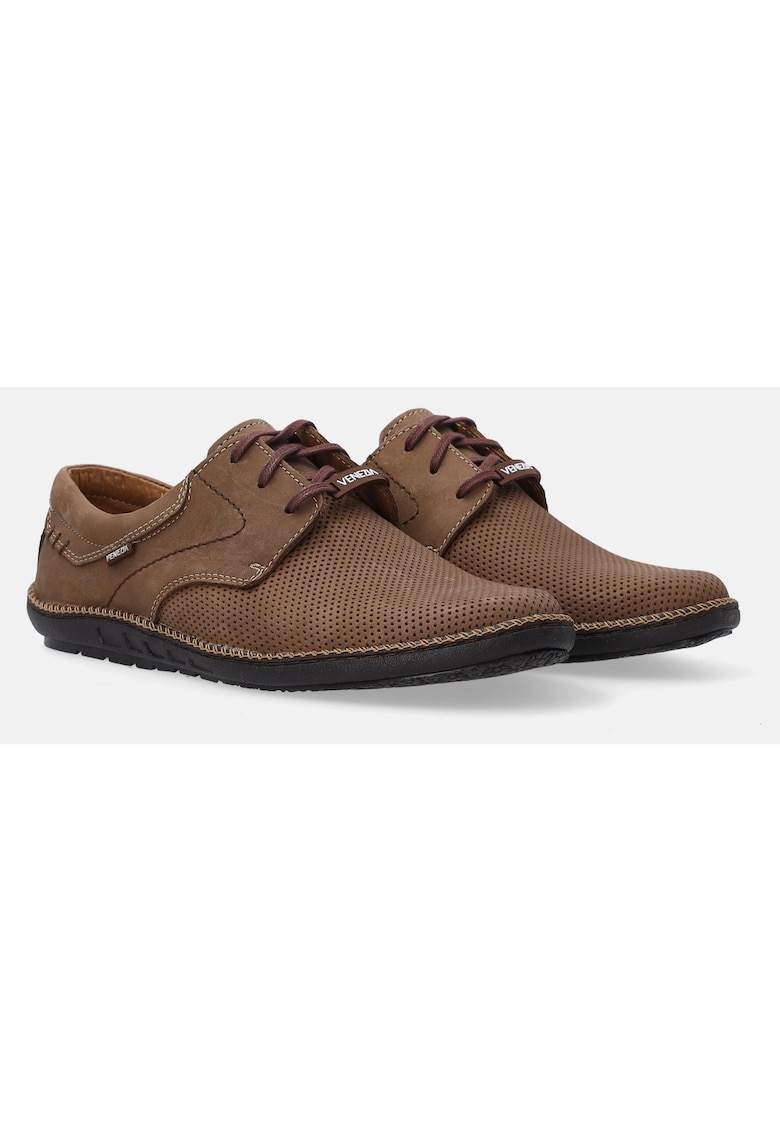 Pantofi casual cu perforatii si model uni