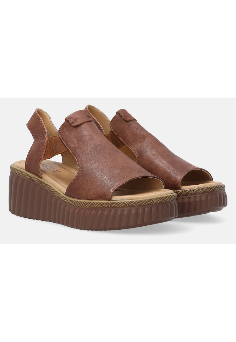 Sandale din piele naturala - cu talpa wedge cu model striat