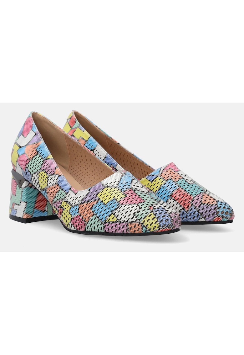 Pantofi cu toc inalt din piele perforata