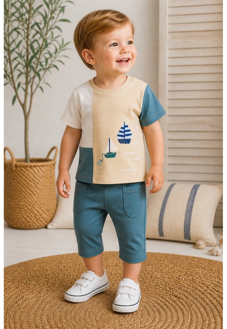 Set haine bebe baiat 2 piese bumbac premium – tricou cu barcute si pantaloni verzi