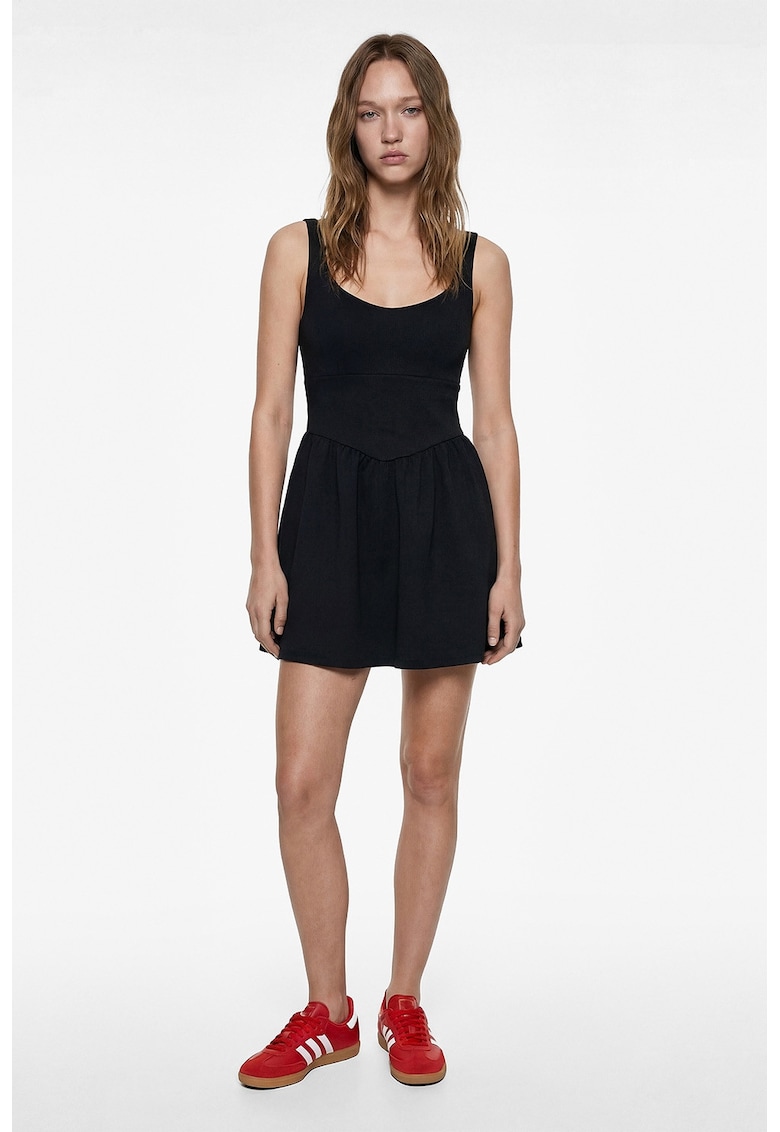 Rochie mini cu decolteu rotund - Negru