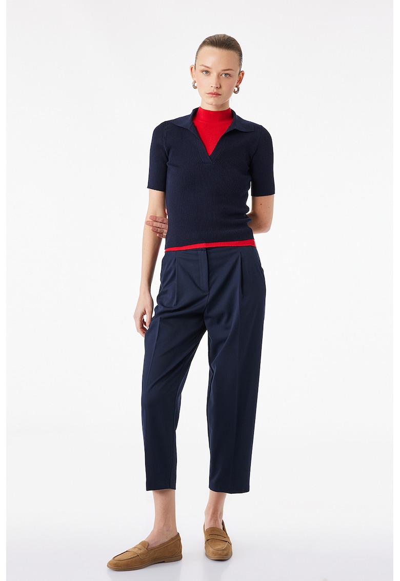 Pantaloni crop cu talie inalta si curea
