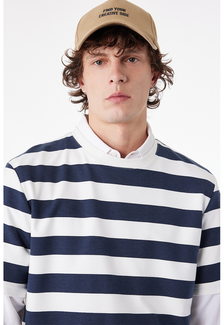 Tricou cu decolteu la baza gatului si dungi - Alb/Bleumarin