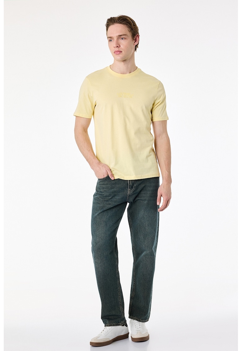 Tricou regular fit cu decolteu la baza gatului - Galben