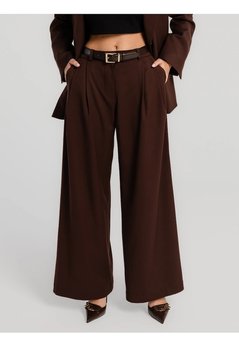 Pantaloni cu buzunare Estra