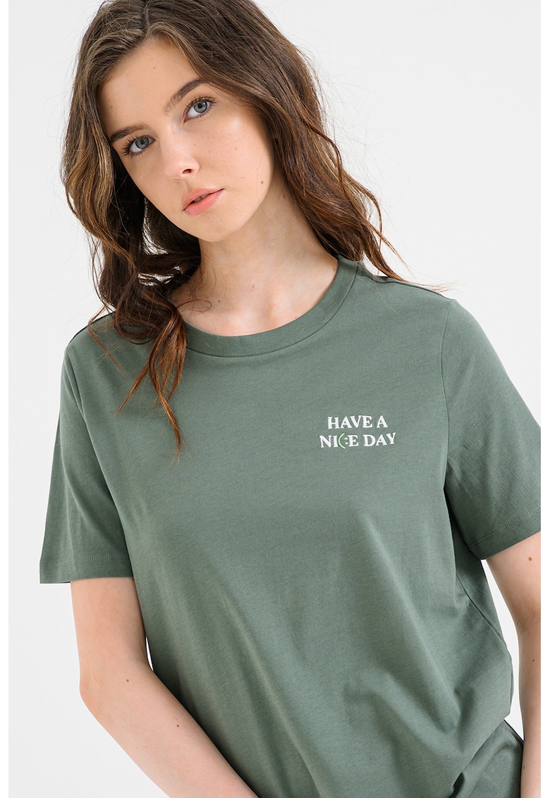 Tricou lejer cu decolteu la baza gatului - Verde feriga