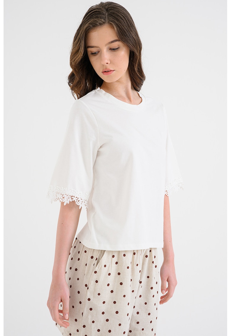 Tricou lejer din bumbac organic cu garnituri din dantela Lyla - Alb murdar