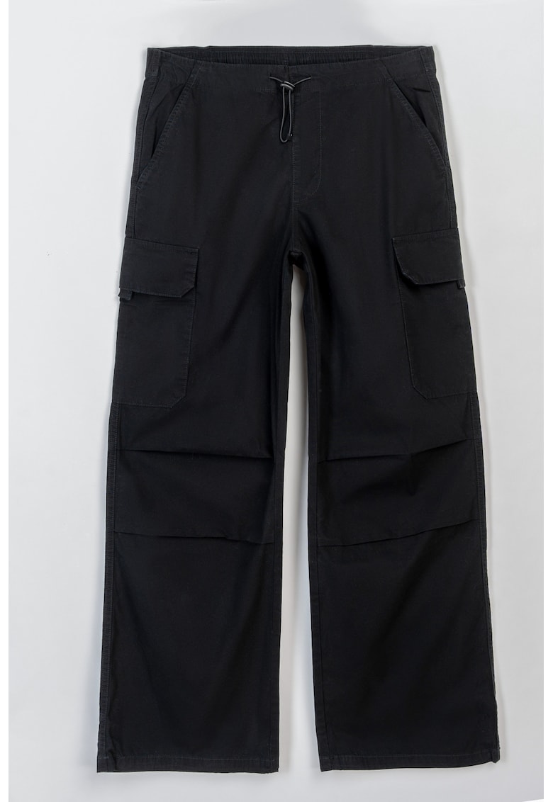 Pantaloni cargo cu croiala ampla