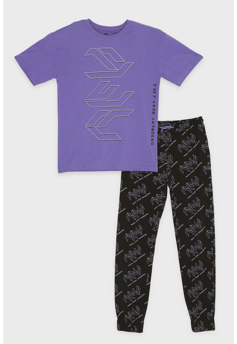 Pijama cu imprimeun logo -