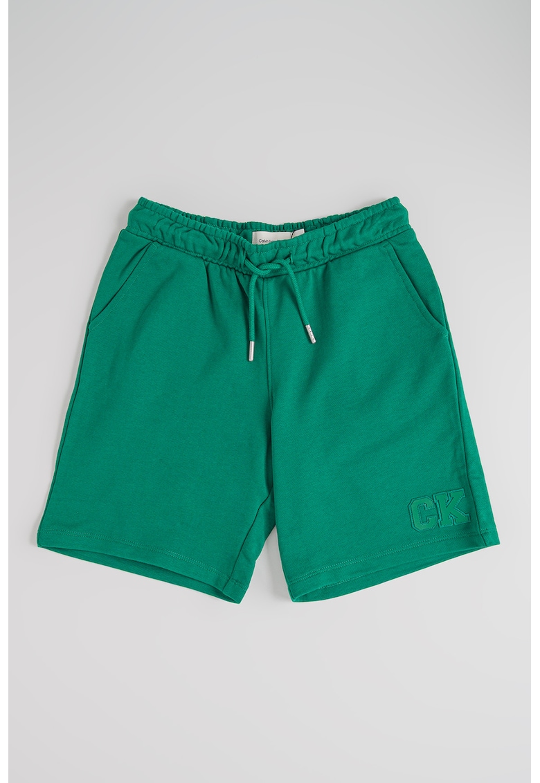 Pantaloni scurti cu snur in talie - Verde