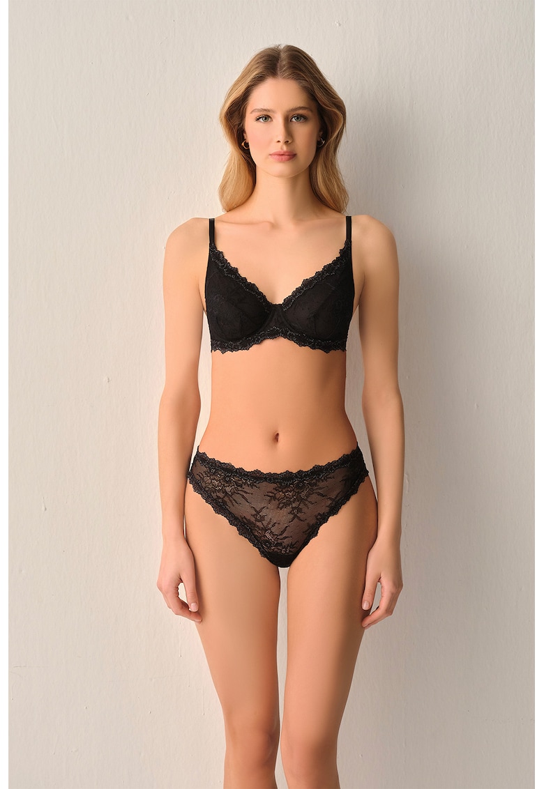 Sutien cu dantela si bretele ajustabile - Negru