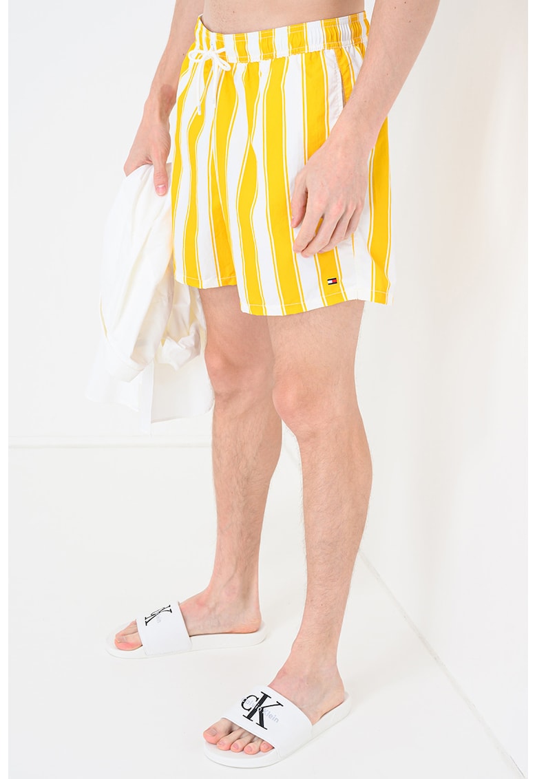 Pantaloni scurti de baie cu model si buzunare laterale - Alb/Galben