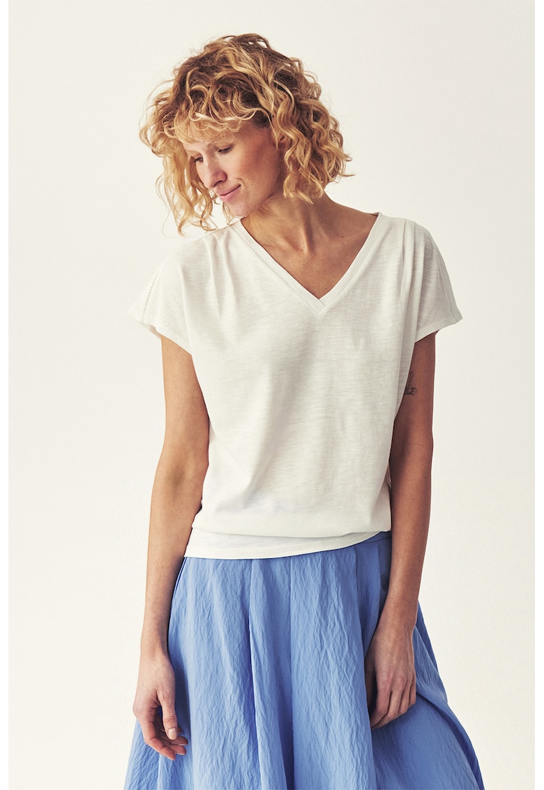 Bluza lejera cu decolteu in V - Crem