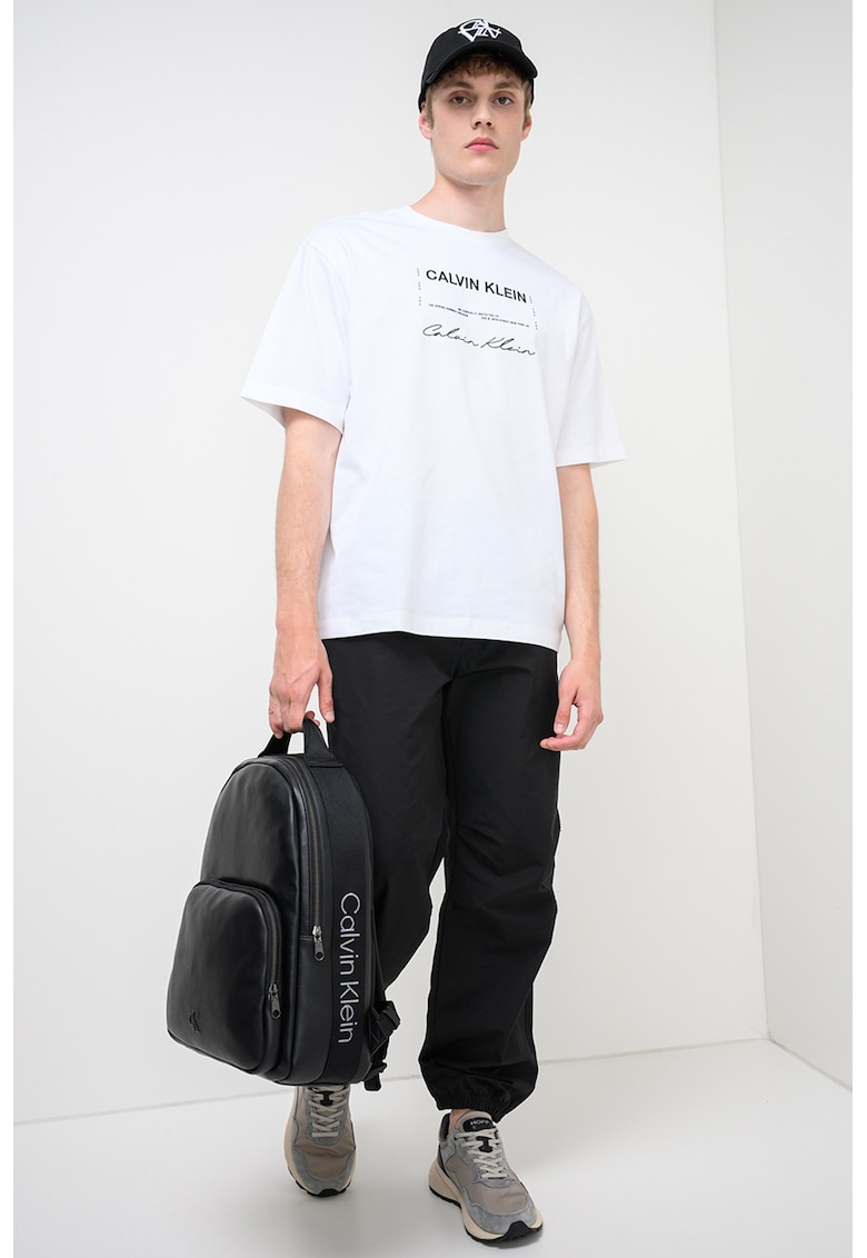 Tricou cu decolteu la baza gatului si imprimeu logo - Alb/Negru