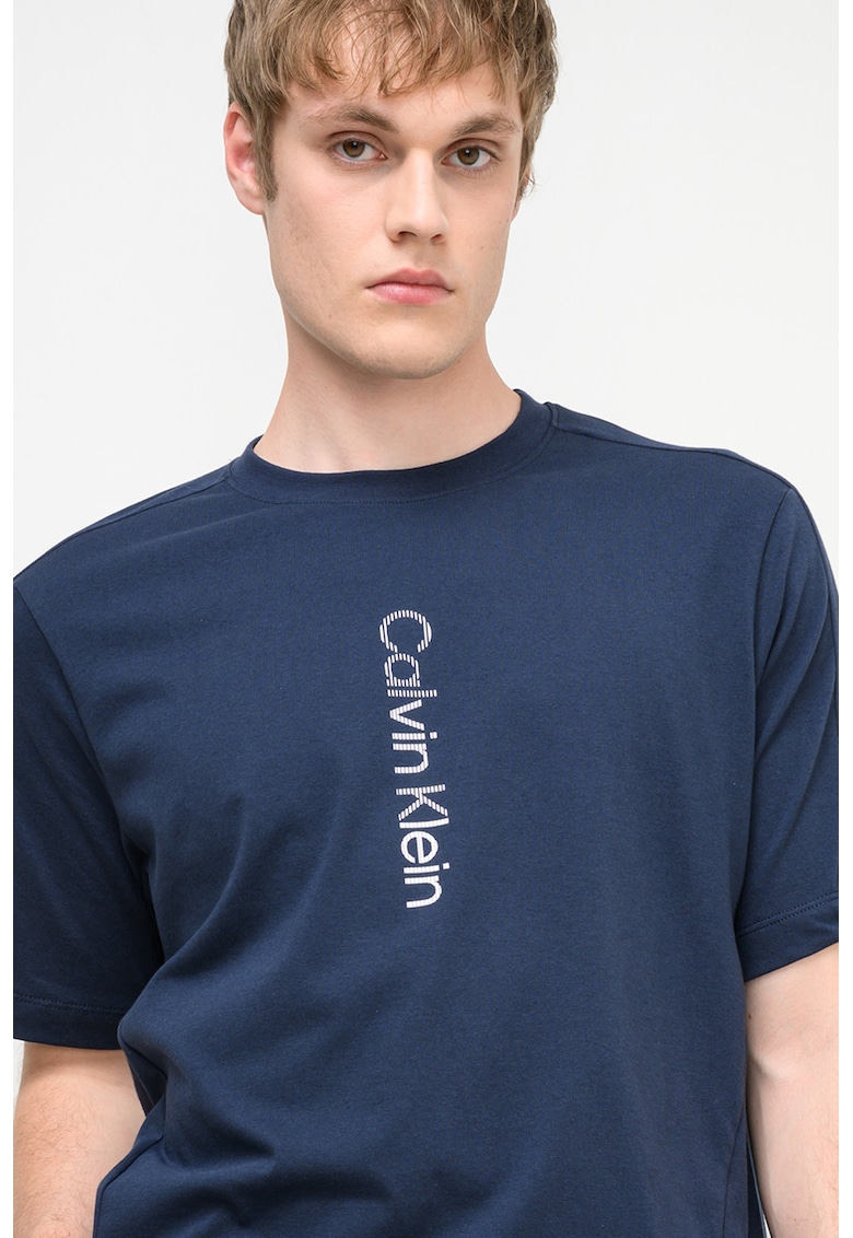 Tricou cu decolteu la baza gatului si imprimeu logo - Albastru ultramarin