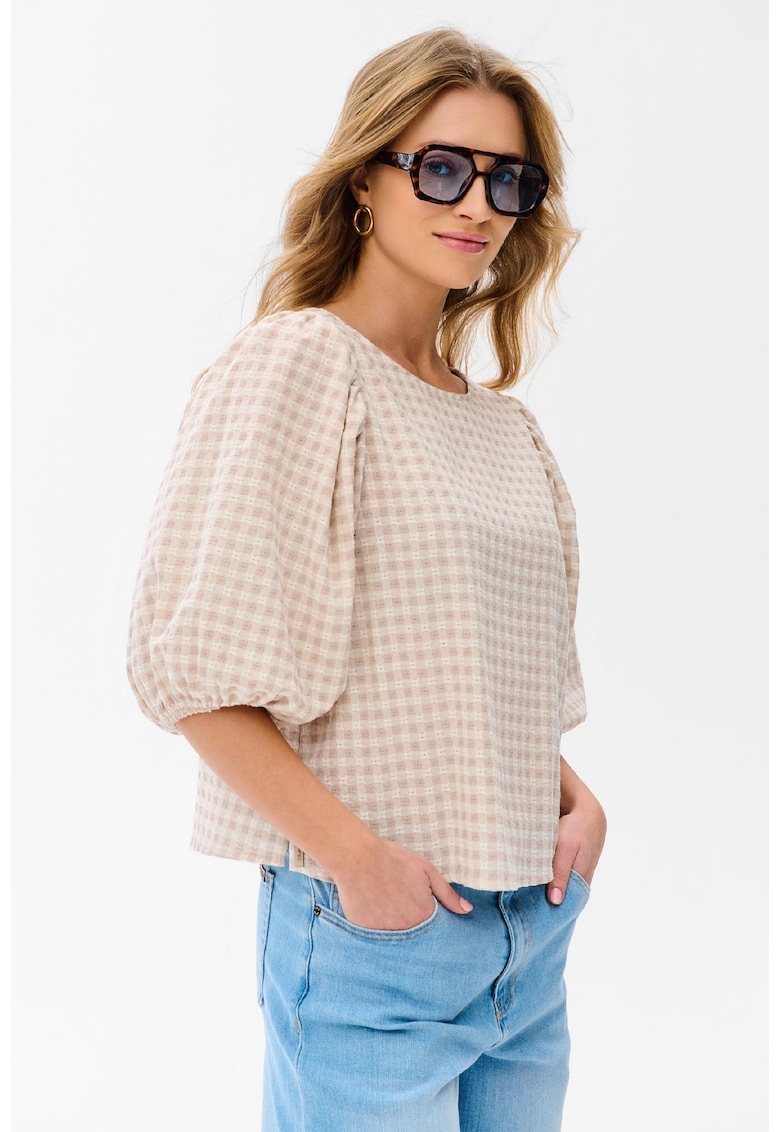 Bluza cu carouri si maneci bufante