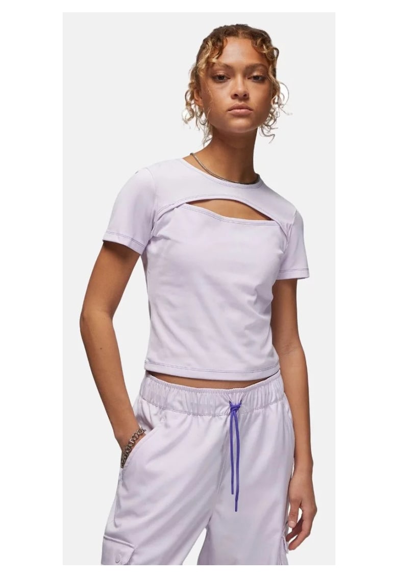 Tricou cu decupaj frontal