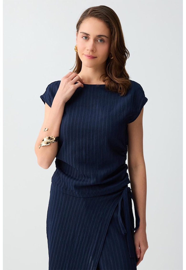 Bluza texturata cu decolteu barcuta - Bleumarin