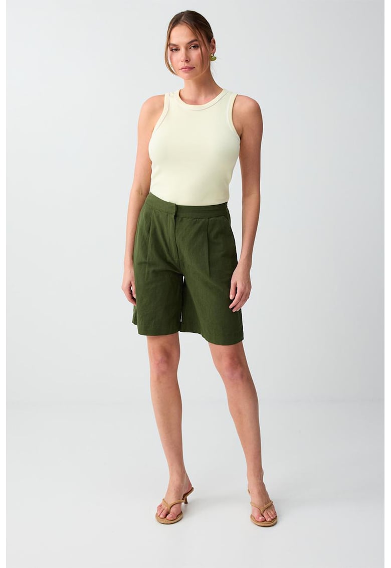 Pantaloni scurti din amestec de in cu buzunare - Verde