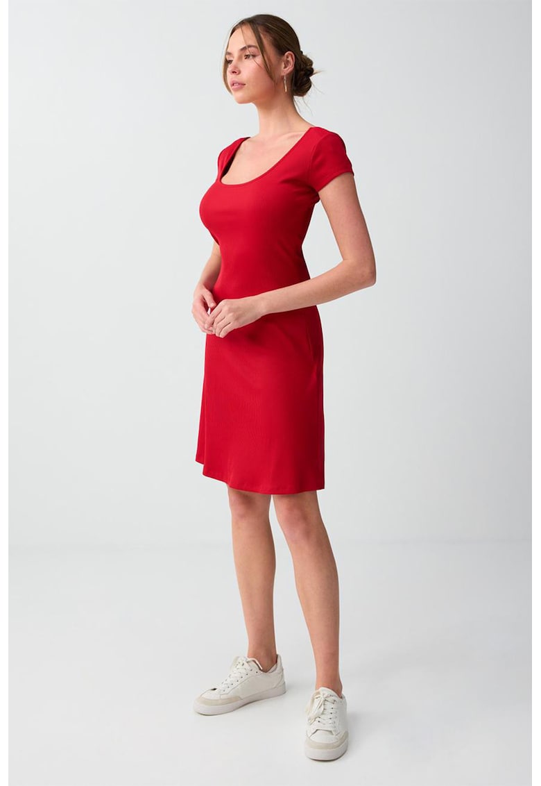 Rochie mini cu decolteu patrat - Rosu