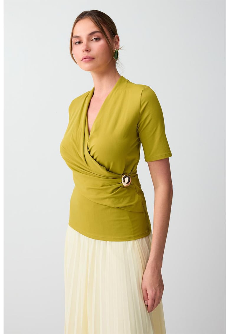 Bluza petrecuta cu decolteu in V - Verde masliniu