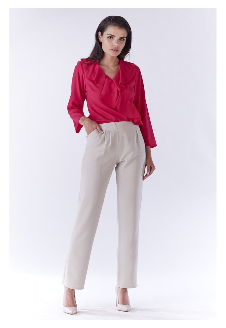 Bluza Eleganta De Dama Cu Maneca Scurta - Fucsia - Design Sofisticat Cu Volan Decorativ - Material Calitativ Si Usor Elastic - Croiala Lejera Confortabila Ce Asigura Libertate De Miscare - Ideala Pentru O Tinuta Office De Lux - Fucsia