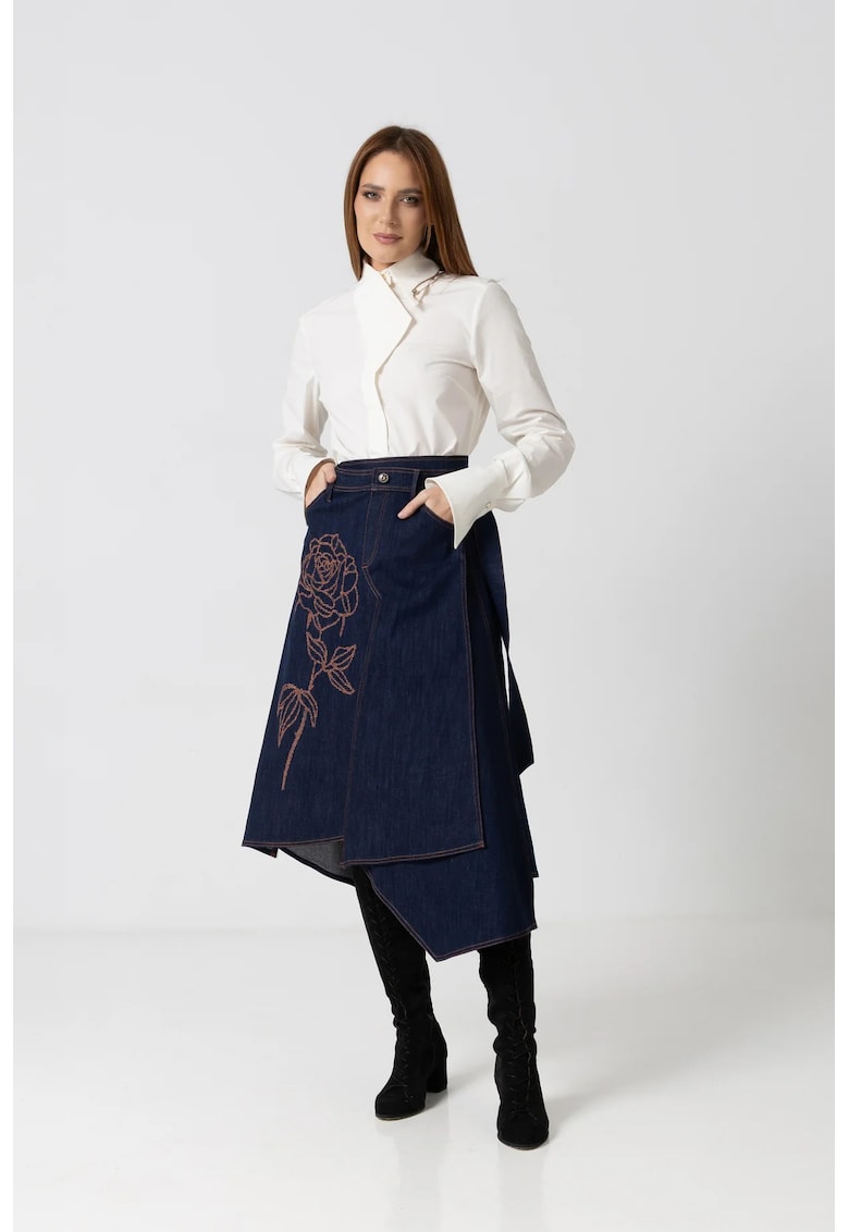 Fusta denim petrecuta cu broderie florala trandafir