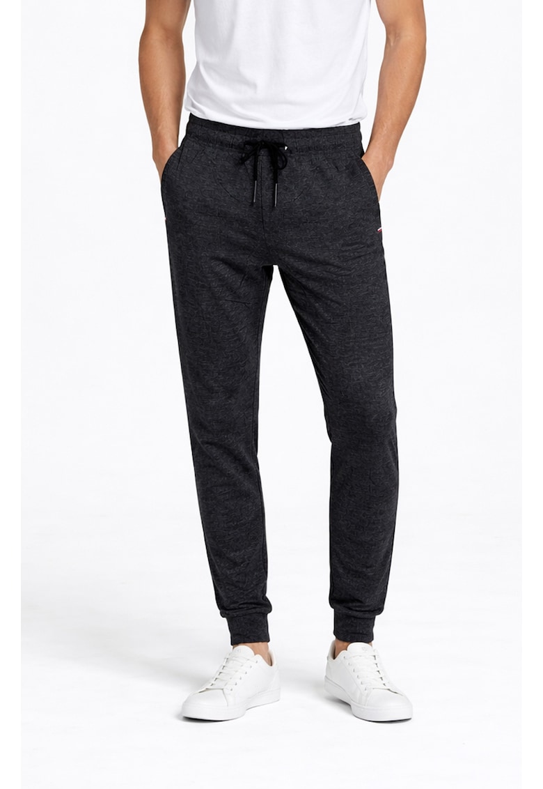 Pantaloni conici cu buzunare