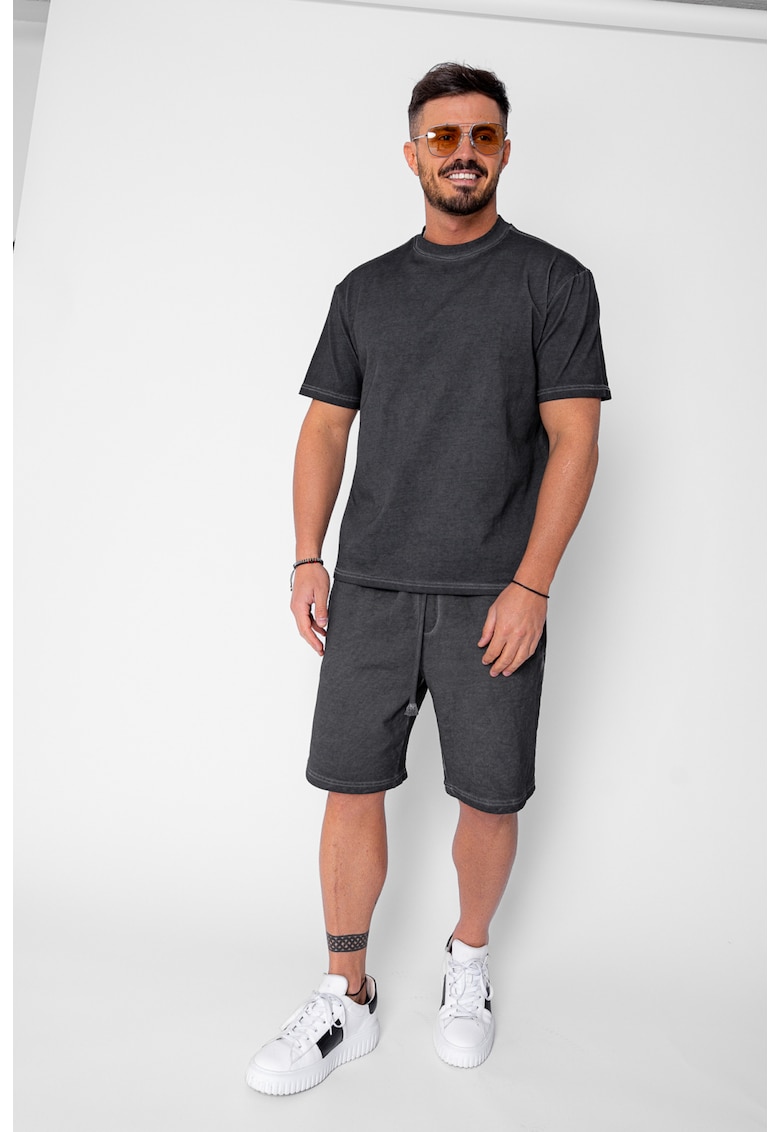 Set Urban tricou si pantalon scurt cu efect prespalat Black 21590 - Negru