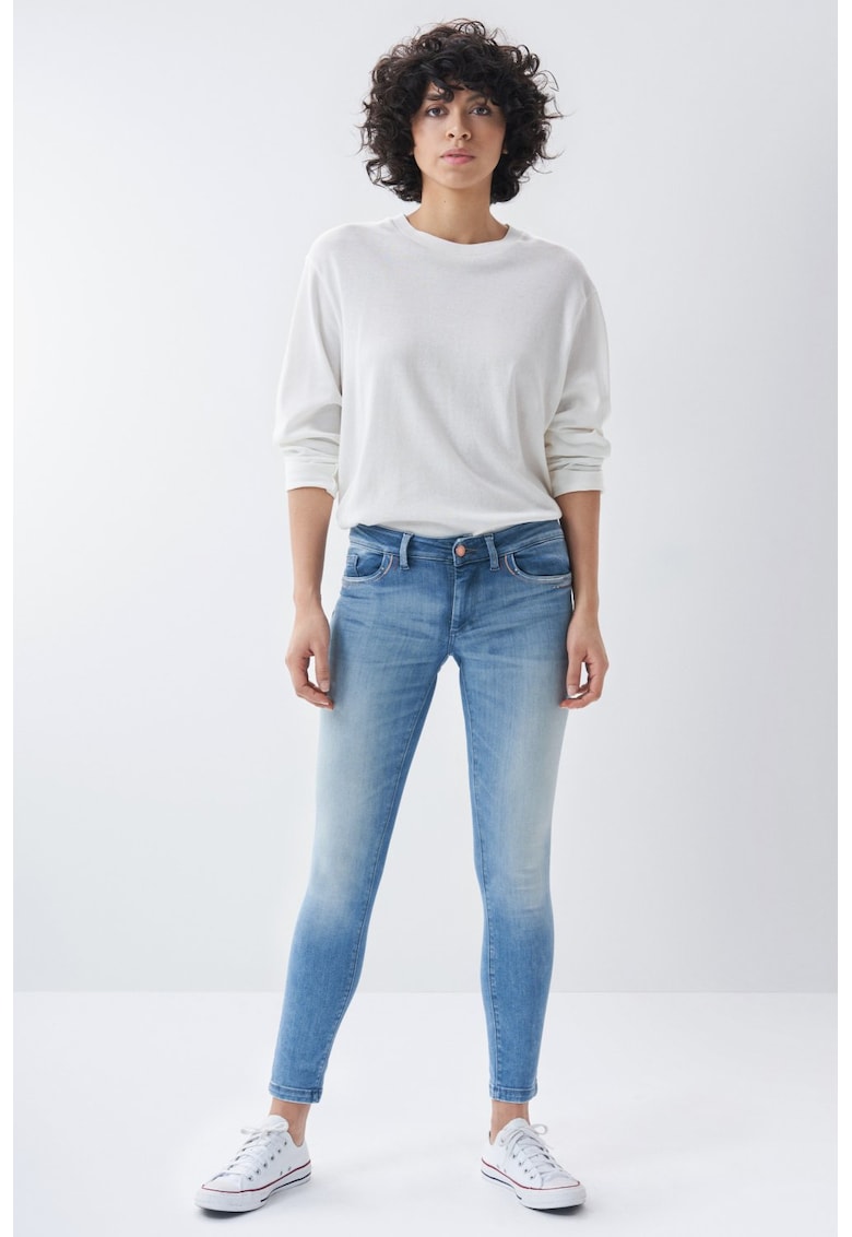 Blugi skinny cu buzunare si talie medie -