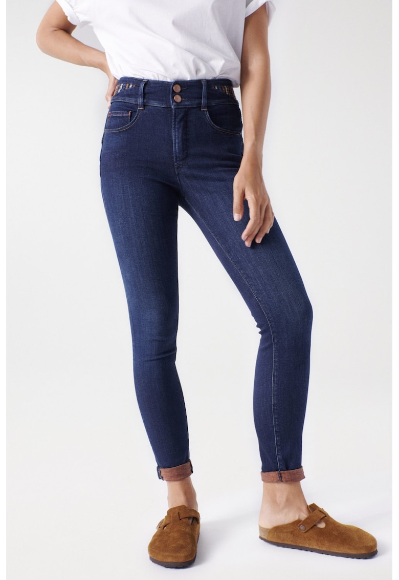 Blugi super skinny cu efect push-up