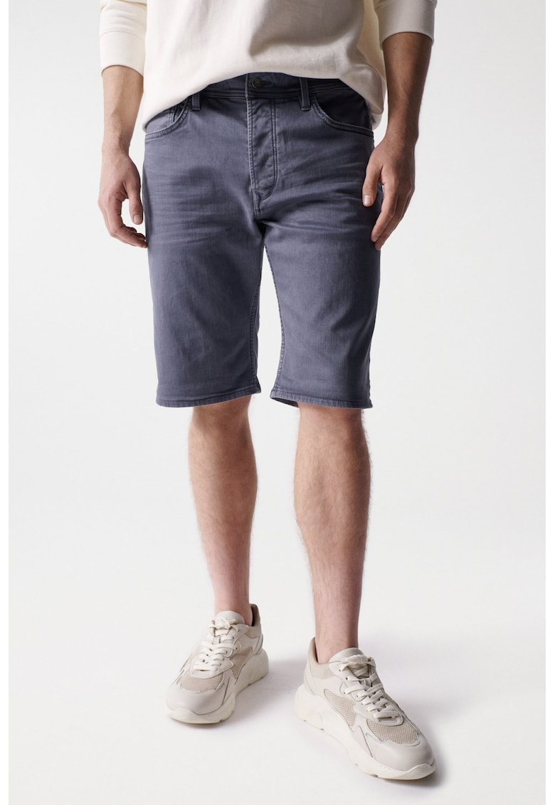 Pantaloni scurti cu buzunare -