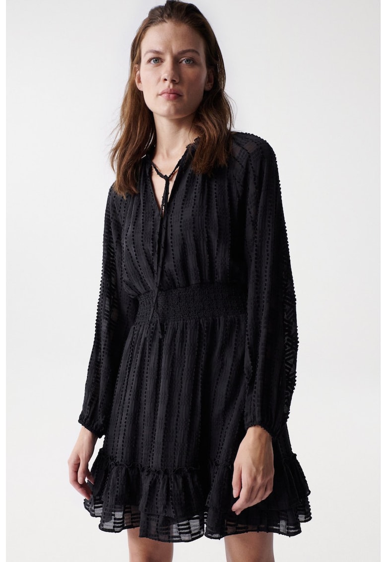 Rochie scurta cu terminatie cu volane -